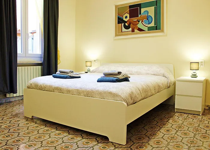 Alle Due Torri アパート ボローニャ